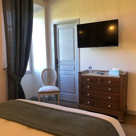 Domaine De Monplaisir Bed & Breakfast *