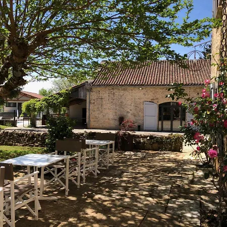 Bed & Breakfast Domaine De Monplaisir Caylus